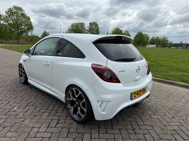 Opel corsa 1.6 16v turbo opc, z-427-lb - afbeelding 4 van  19