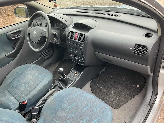 Opel corsa 42-hs-tk - afbeelding 3 van  7