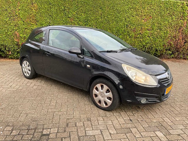 Opel corsa 93-gtd-9 - afbeelding 1 van  31