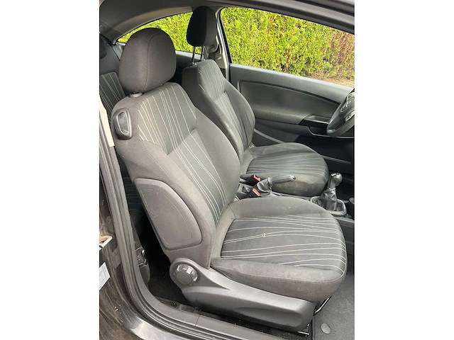 Opel corsa 93-gtd-9 - afbeelding 13 van  31