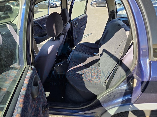 Opel corsa corsa 1.0i xep 12v essentia 60, 2003 - afbeelding 9 van  47