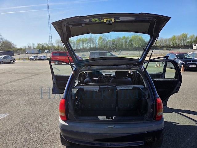 Opel corsa corsa 1.0i xep 12v essentia 60, 2003 - afbeelding 10 van  47