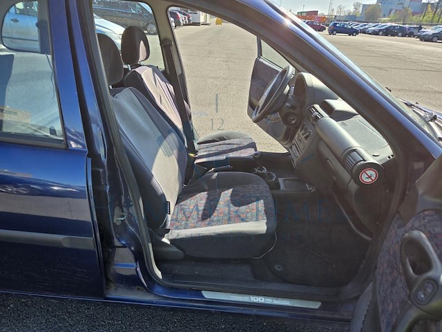 Opel corsa corsa 1.0i xep 12v essentia 60, 2003 - afbeelding 15 van  47