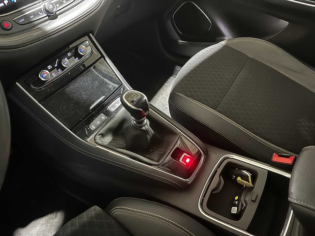 Opel grandland x 1.2 turbo business executive 131pk 2020, j-921-tn - afbeelding 34 van  41