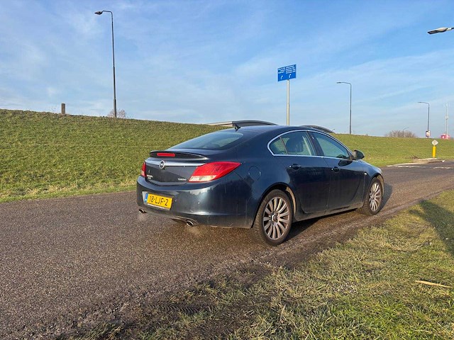 Opel insignia 1.6 t edition 2010 | 18-ljf-2 i - afbeelding 3 van  10