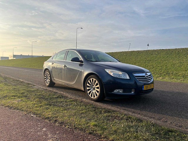 Opel insignia 1.6 t edition 2010 | 18-ljf-2 i - afbeelding 1 van  6