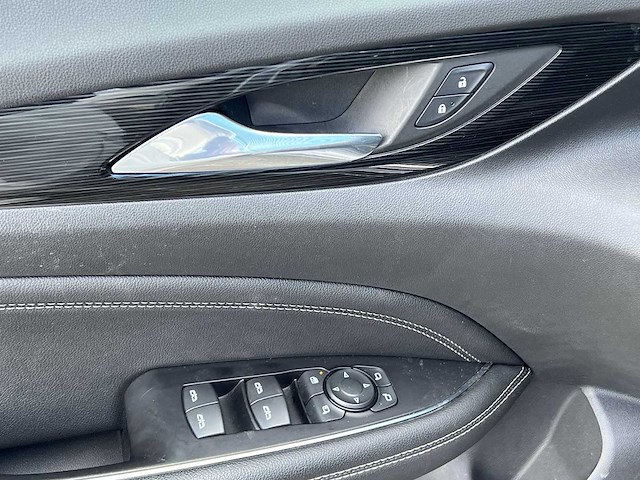 Opel insignia sports tourer 1.6 cdti et innovation 2018 | l-360-nd - afbeelding 2 van  32