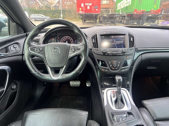 Opel insignia sports tourer 2.0 t cosmo 4x4 2013 | j-577-kg - afbeelding 18 van  24