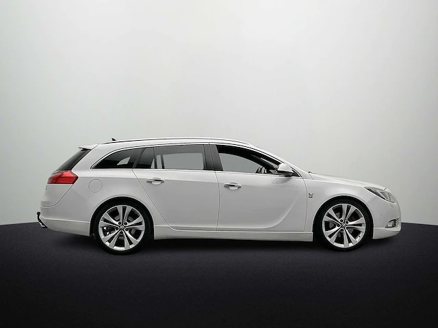 Opel insignia sports tourer 2.0 t sport 4x4 2010 | n-690-kz - afbeelding 26 van  44