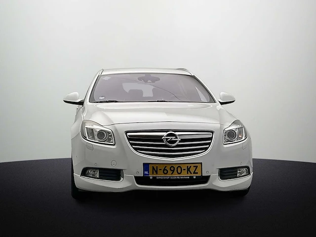 Opel insignia sports tourer 2.0 t sport 4x4 2010 | n-690-kz - afbeelding 28 van  44