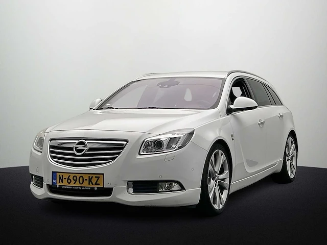 Opel insignia sports tourer 2.0 t sport 4x4 2010 | n-690-kz - afbeelding 25 van  44