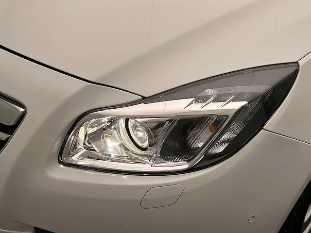 Opel insignia sports tourer 2.0 t sport 4x4 2010 | n-690-kz - afbeelding 13 van  44