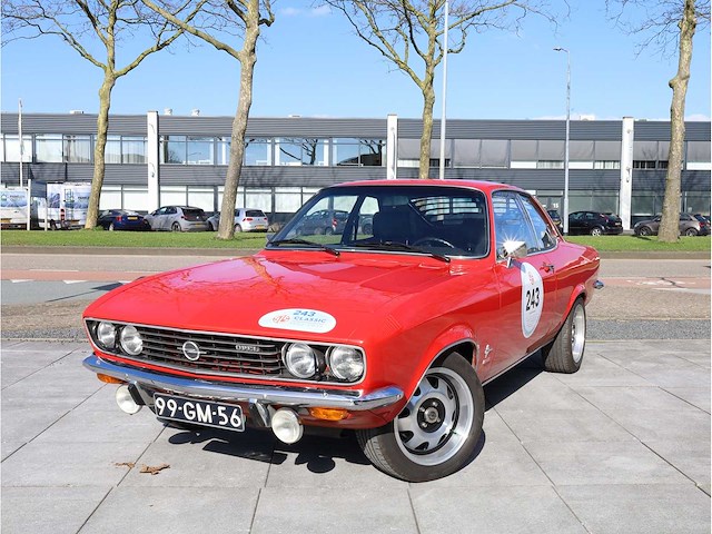 Opel manta 2.4i motronic 1975 origineel nederlandse auto, 99-gm-56 oldtimer - afbeelding 1 van  31