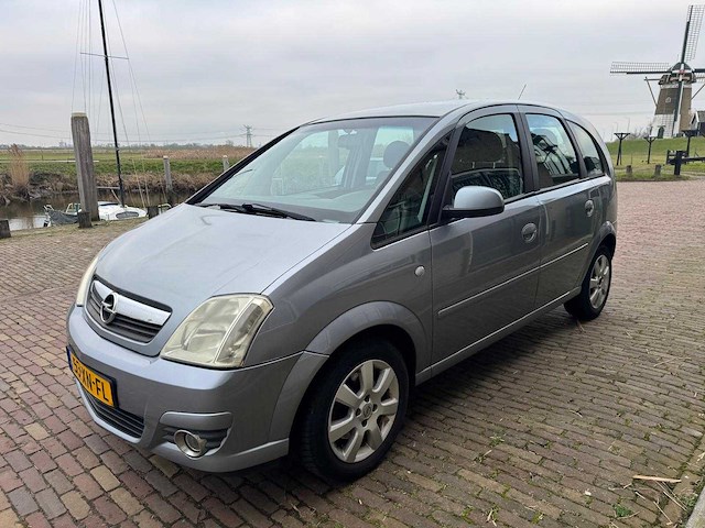 Opel meriva 1.6-16v cosmo automaat 53-xn-fl - afbeelding 1 van  24