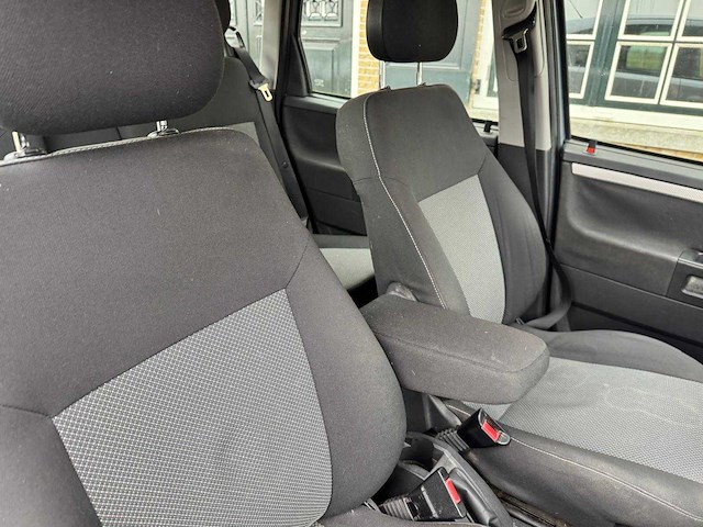 Opel meriva 1.6-16v cosmo automaat 53-xn-fl - afbeelding 23 van  24