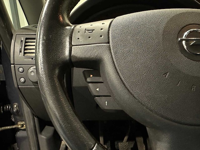 Opel meriva 1.6-16v cosmo jt-227-t - afbeelding 8 van  19