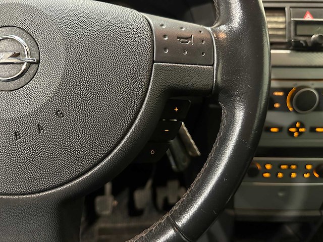 Opel meriva 1.6-16v cosmo jt-227-t - afbeelding 9 van  19