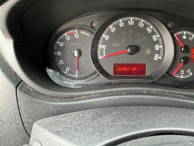 Opel movano l2h2 koelvrieswagen - bedrijfswagen (schade) - afbeelding 3 van  17