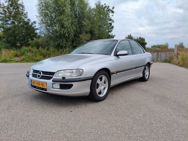 Opel omega wagon 2.5i v6 cd business, rt-hf-91 - afbeelding 1 van  16