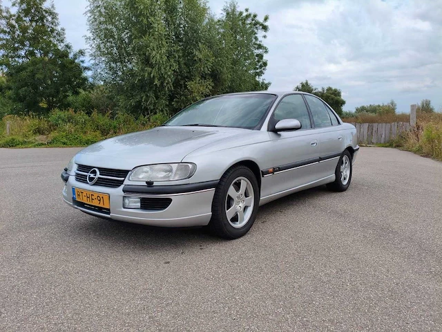 Opel omega wagon 2.5i v6 cd business, rt-hf-91 - afbeelding 1 van  16