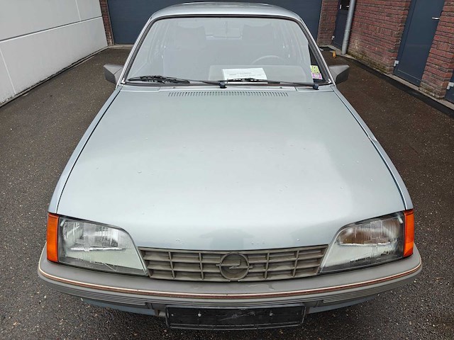 Opel rekord - afbeelding 22 van  23