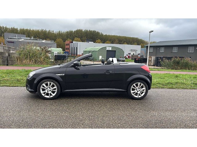 Opel tigra twintop 1.4-16v cosmo 2005 | 41-rd-jf i - afbeelding 5 van  13