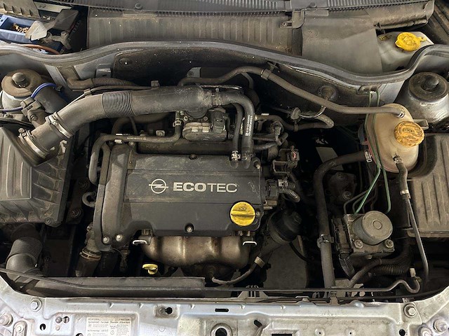 Opel tigra twintop 1.4-16v rhythm 90pk 2007 (origineel-nl), 79-ts-pb - afbeelding 29 van  45