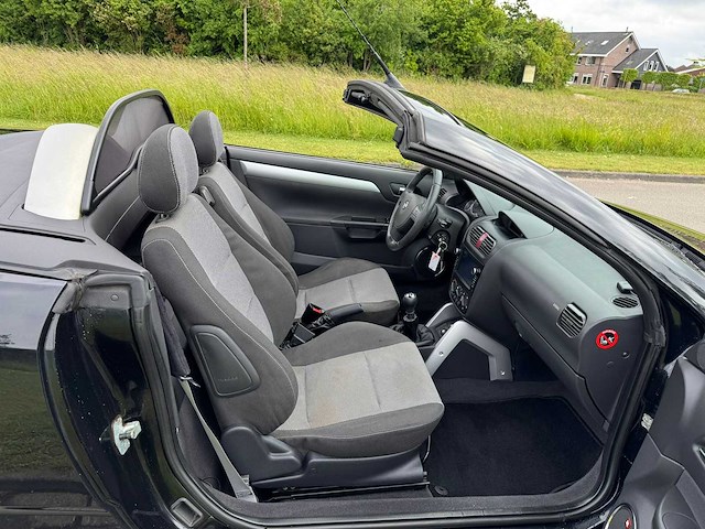 Opel tigra twintop 1.8-16v airco enjoy hx-952-h - afbeelding 13 van  29