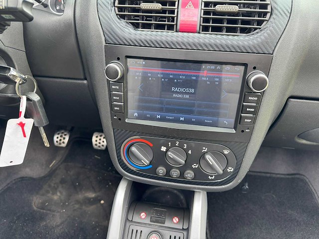 Opel tigra twintop 1.8-16v airco enjoy hx-952-h - afbeelding 14 van  29