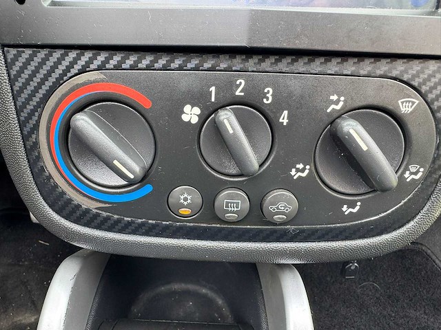 Opel tigra twintop 1.8-16v airco enjoy hx-952-h - afbeelding 7 van  26