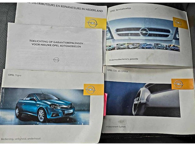 Opel tigra twintop 1.8-16v cosmo 2005 - afbeelding 5 van  23