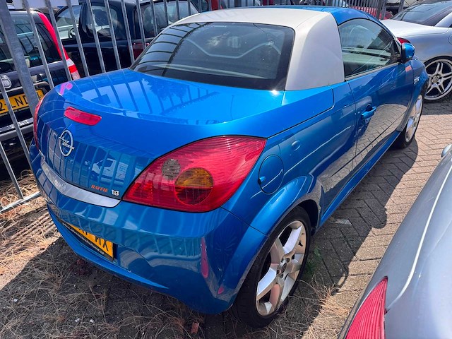 Opel tigra twintop 1.8-16v cosmo , 96-rf-hx - afbeelding 6 van  10