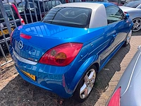 Opel tigra twintop 1.8-16v cosmo , 96-rf-hx - afbeelding 8 van  13