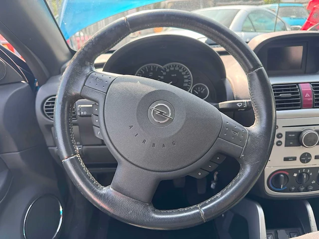 Opel tigra twintop 1.8-16v cosmo , 96-rf-hx - afbeelding 10 van  13