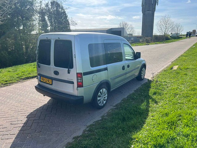 Opel tour - 1.6 comfort , 96-lj-rj - afbeelding 2 van  19