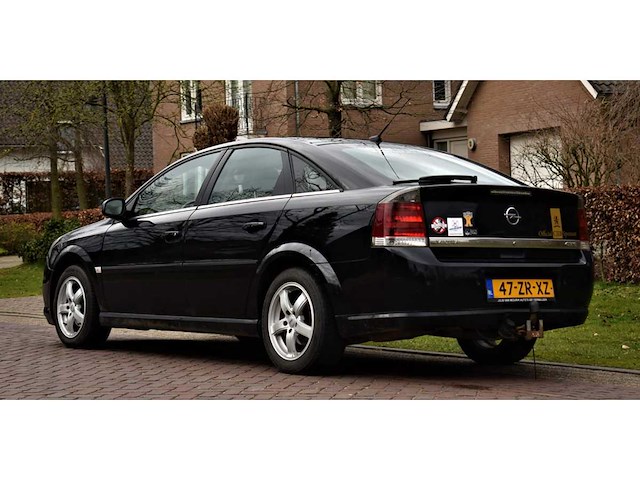 Opel vectra gts 1.8-16v executive 2008 - afbeelding 18 van  22
