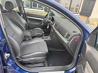 Opel vectra gts 1.8-16v executive 25-gbs-7 - afbeelding 18 van  22
