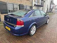 Opel vectra gts 1.8-16v executive 25-gbs-7 - afbeelding 12 van  22