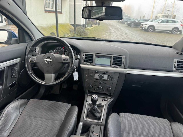 Opel vectra gts 1.8-16v executive 25-gbs-7 - afbeelding 5 van  11