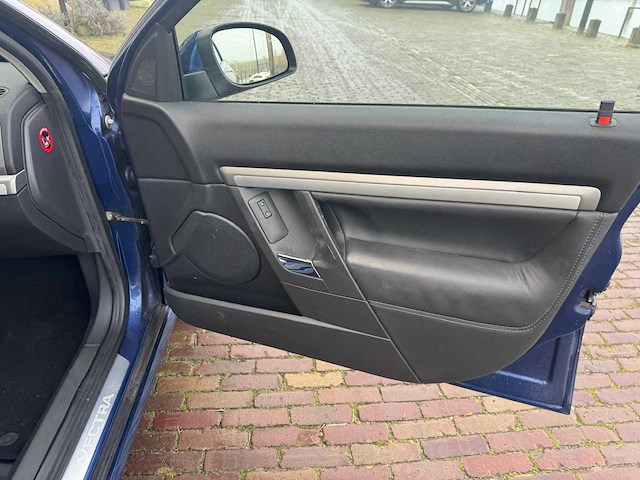 Opel vectra gts 1.8-16v executive 25-gbs-7 - afbeelding 3 van  22