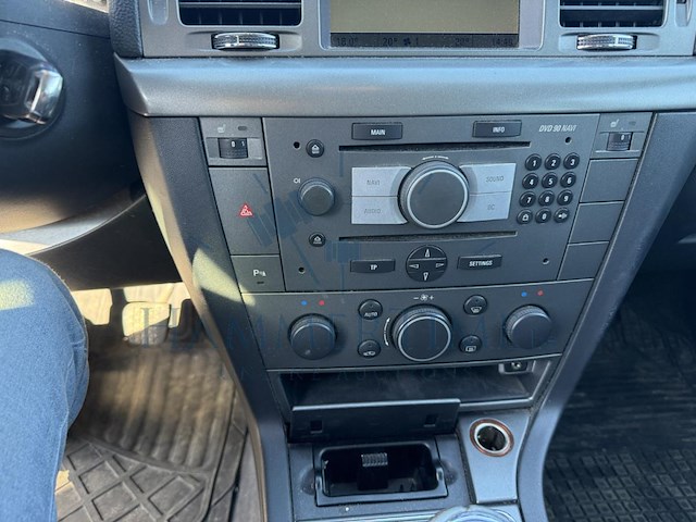 Opel vectra sw 1.9 dt cdti essentia, 2008 - afbeelding 4 van  27