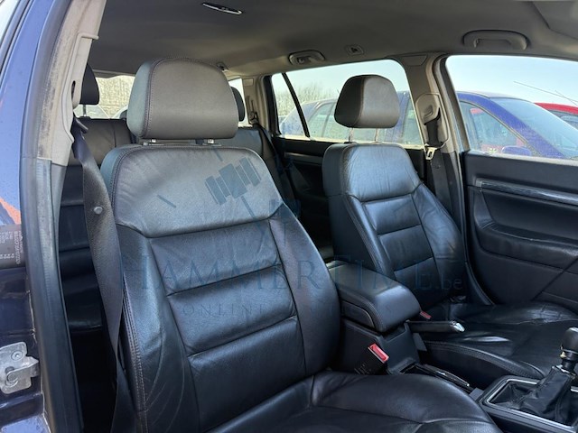 Opel vectra sw 1.9 dt cdti essentia, 2008 - afbeelding 16 van  27