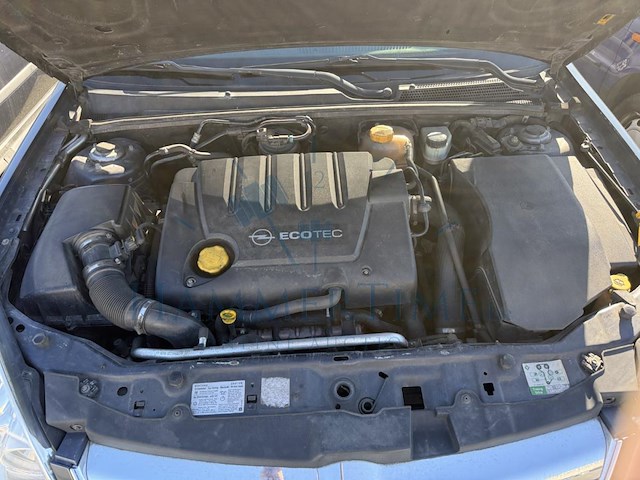 Opel vectra sw 1.9 dt cdti essentia, 2008 - afbeelding 18 van  27