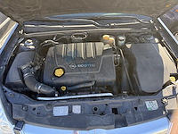 Opel vectra sw 1.9 dt cdti essentia, 2008 - afbeelding 18 van  27