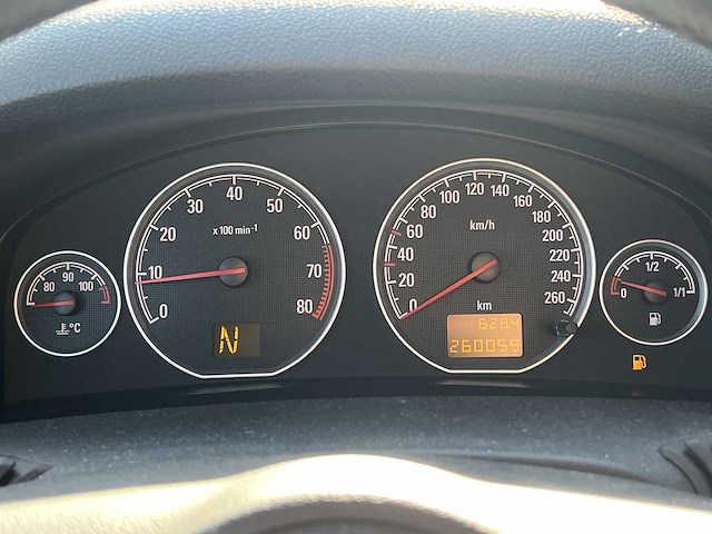 Opel vectra wagon 1.8-16v executive | 23-hnh-3 i - afbeelding 13 van  29