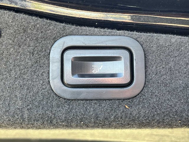 Opel vectra wagon 1.8-16v executive | 23-hnh-3 i - afbeelding 19 van  29
