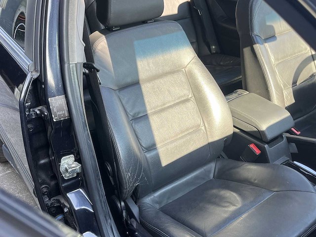 Opel vectra wagon 1.8-16v executive | 23-hnh-3 i - afbeelding 20 van  29