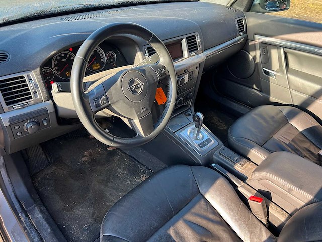 Opel vectra wagon 1.8-16v executive, 61-zj-np - afbeelding 8 van  10