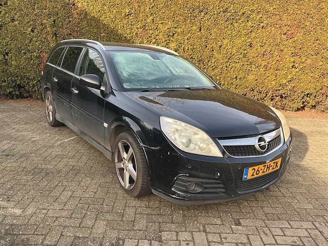 Opel vectra wagon 26-zh-zk - afbeelding 1 van  32