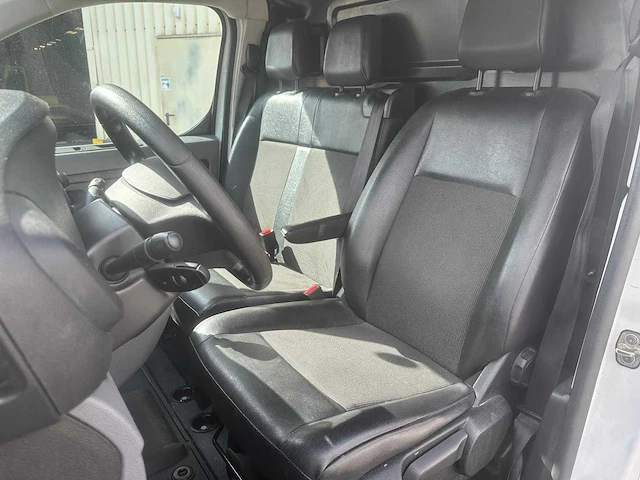 Opel vivaro 1.5 cdti l2h1 edit, vnx-03-t - afbeelding 14 van  17